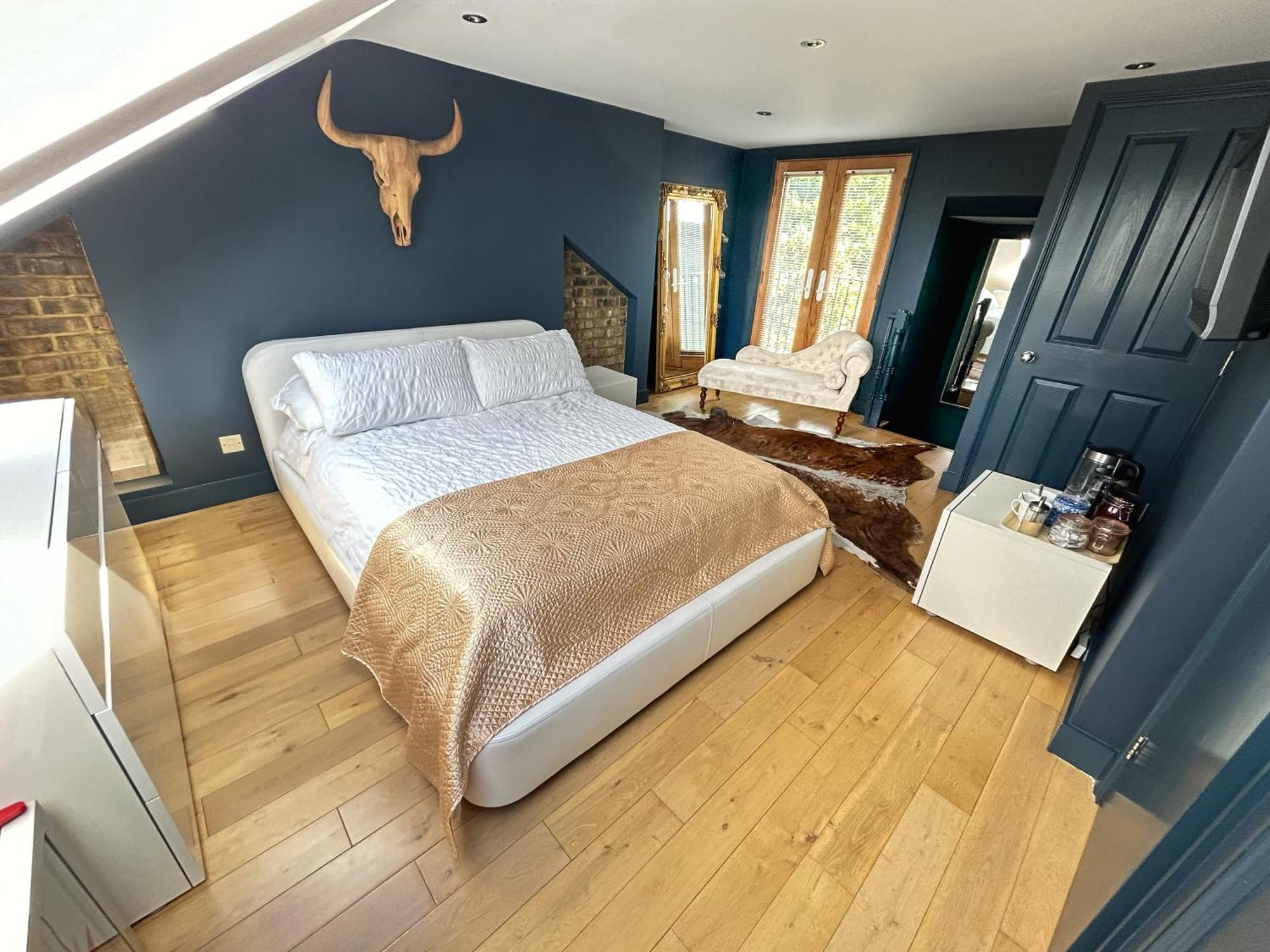 The Crown Loft Ensuite Luxury Accomodation Kingston upon Thames (Greater London) Exterior foto